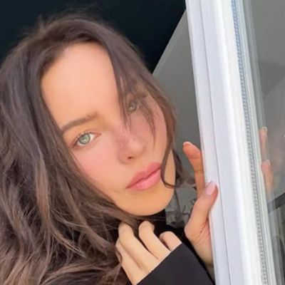 Belinda-graba-Carlota-en-Espana-no-se-ha-verificado-su-supuesta-visita-sorpresa-a-Mexico