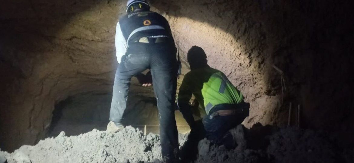 Derrumbe-en-la-mina-Santa-Fe-El-Rosario-Sinaloa-cuatro-trabajadores-quedaron-atrapados-y-continuan-labores-de-rescate