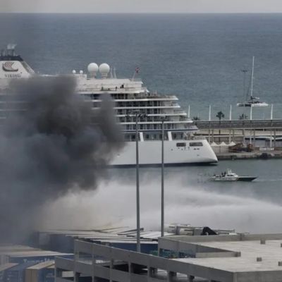 Incendio-en-el-Puerto-de-Barcelona-afecta-contenedores-en-el-Moll-de-Ponent-no-hay-heridos