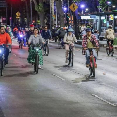 Paseo-Nocturno-recorre-22-km-por-Reforma-y-el-Centro-Historico-cifras-de-asistencia-y-reduccion-de-CO2-no-se-verificaron