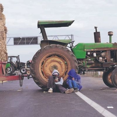 Segob-pide-dialogo-mientras-transportistas-y-campesinos-anuncian-paro-nacional-para-el-6-de-abril