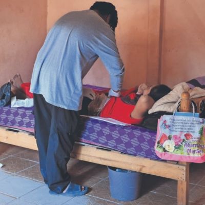 Caso-Petra-Herrera-Luna-lesion-intestinal-en-Tlapa-y-senalamientos-sobre-falta-de-especialistas