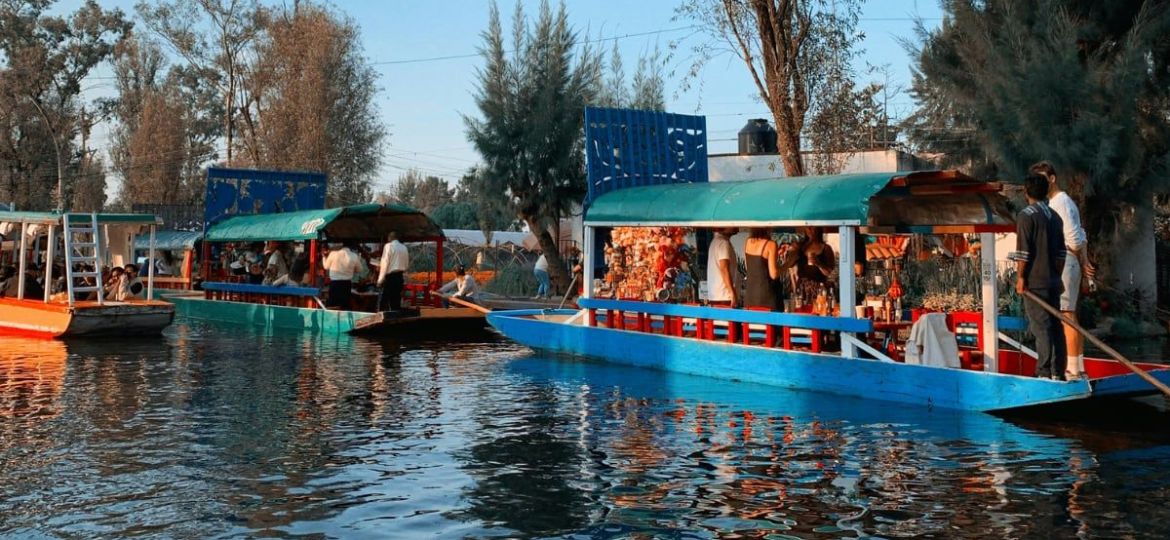 Cine-al-aire-libre-en-Xochimilco-por-el-Dia-del-Nino-funciones-en-Cuemanco-el-25-de-abril