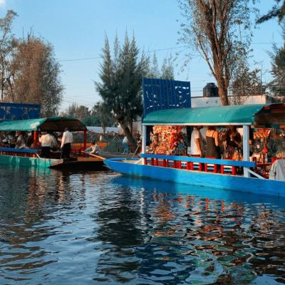 Cine-al-aire-libre-en-Xochimilco-por-el-Dia-del-Nino-funciones-en-Cuemanco-el-25-de-abril