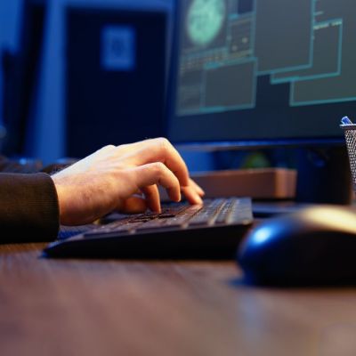 Fraude-digital-crece-8-en-2025-bots-identidades-sinteticas-y-el-impacto-en-America-Latina