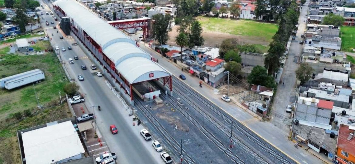 Gobierno-invierte-48-mdp-para-reparar-156-casas-danadas-por-obras-del-Tren-Buenavista‑AIFA-en-Tultepec