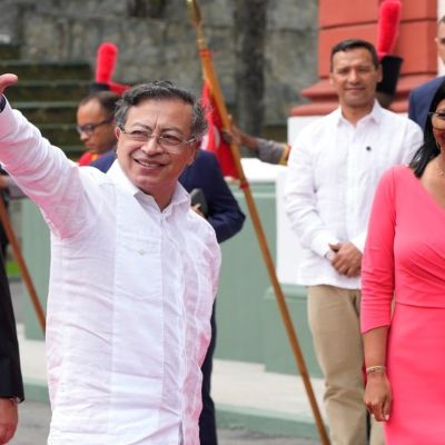 Gustavo-Petro-se-reune-con-Delcy-Rodriguez-en-Caracas-encuentro-con-foco-en-seguridad-e-inteligencia-fronteriza