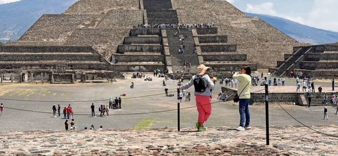 Instalan-arcos-detectores-de-metales-en-los-accesos-de-Teotihuacan-tras-el-tiroteo-del-20-de-abril