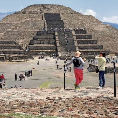 Instalan-arcos-detectores-de-metales-en-los-accesos-de-Teotihuacan-tras-el-tiroteo-del-20-de-abril