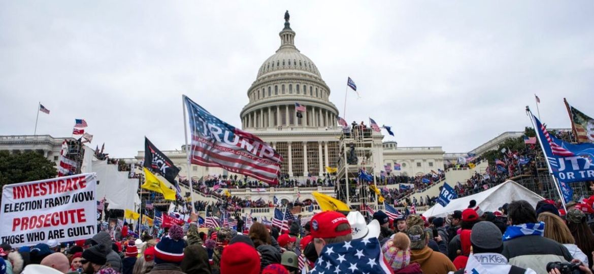 Juez-federal-afirma-que-Trump-puede-ser-demandado-por-su-discurso-del-6-de-enero-considera-que-pudo-incitar