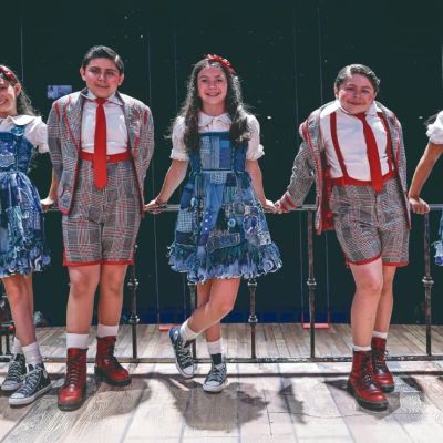La-compania-de-Matilda-el-musical-ofrece-funcion-especial-por-el-Dia-del-Nino-y-destaca-a-su-elenco-infantil