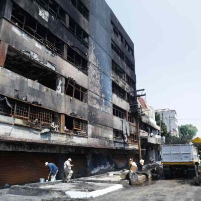 Locatarios-concluyen-labores-de-limpieza-tras-incendio-en-inmediaciones-del-Mercado-de-Sonora