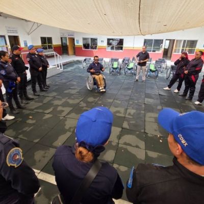 Metro-y-SSC-capacitan-a-policias-en-trato-e-inclusion-para-personas-con-discapacidad