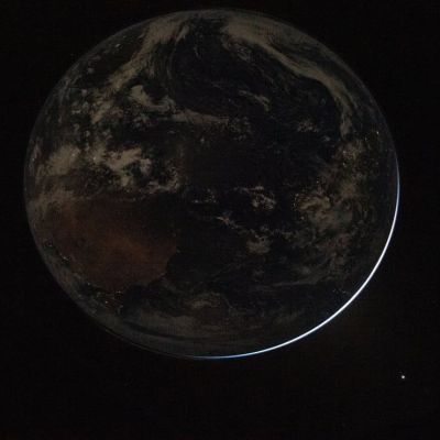 NASA-explica-el-borde-brillante-en-fotos-de-la-Tierra-tomadas-por-Artemis-II