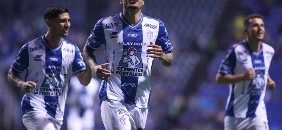 Pachuca-vence-2-1-a-Cruz-Azul-Kenedy-firma-doblete-y-corta-el-invicto