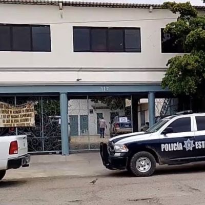 Padre-e-hijo-mueren-tras-aplicarse-suero-intravenoso-en-Hermosillo-FGJE-ejecuta-cateo