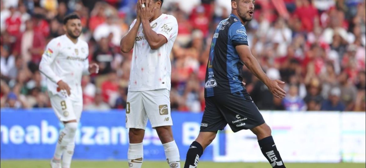 Queretaro-1-0-Toluca-Ali-Avila-rompe-el-invicto-del-bicampeon
