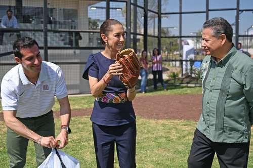 Sheinbaum-inaugura-la-Ciudad-Deportiva-de-Alto-Rendimiento-en-Pachuca-y-convoca-a-la-clase-nacional-de-beisbol-y-softbol