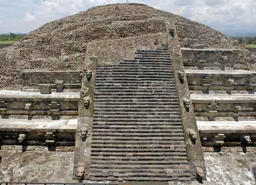 Arqueologo-advierte-que-el-Templo-de-la-Serpiente-Emplumada-en-Teotihuacan-sufre-danos-severos-y-podria-desaparecer-en-100-anos