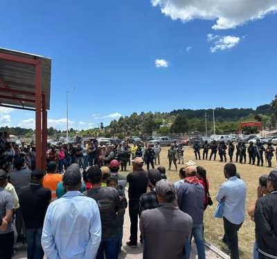 Autoridades-persuaden-a-familias-de-El-Durazno-Tamazula-a-no-abandonar-la-comunidad