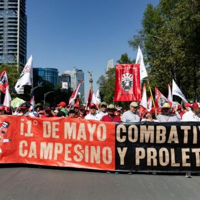 CNTE-marcha-al-Zocalo-de-la-CDMX-este-1-de-mayo-exige-abrogacion-de-la-Ley-del-ISSSTE-y-advierte-huelga