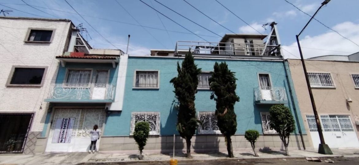 Cae-antena-de-radiocomunicacion-sobre-dos-viviendas-en-Guadalupe-Tepeyac-GAM