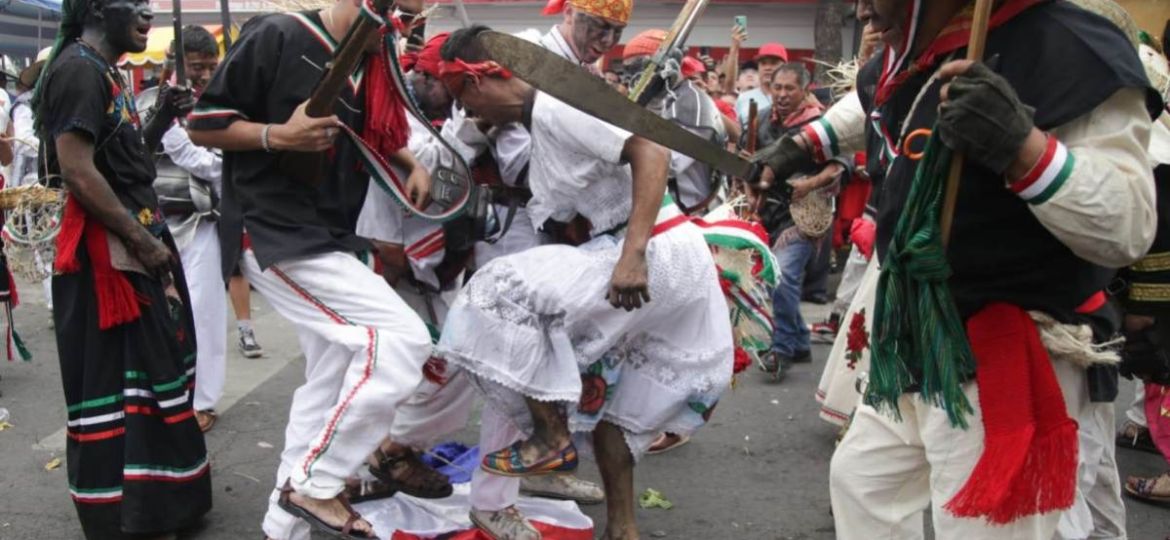 Cortes-viales-en-Penon-de-los-Banos-por-la-representacion-de-la-Batalla-de-Puebla
