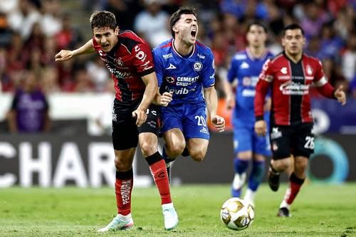 Cruz-Azul-vence-3-2-al-Atlas-en-la-ida-de-los-cuartos-de-final
