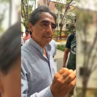 Director-de-la-ENCB-pide-levantar-paro-estudiantes-rechazan-y-mantienen-toma-de-Canal-Once