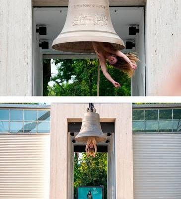 Florentina-Holzinger-presenta-SEAWORLD-VENICE-y-una-performance-con-una-mujer‑campana-en-la-Bienal-de-Venecia