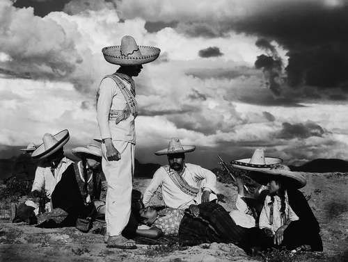 Gabriel-Figueroa-el-cinefotografo-que-definio-el-cielo-mexicano-1907–1997