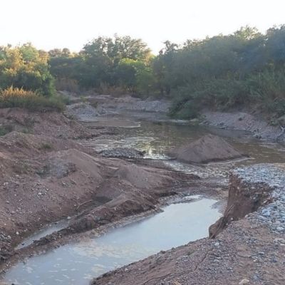 Habitantes-de-la-Canada-denuncian-sobreexplotacion-de-arena-y-grava-en-el-rio-Grande-Oaxaca