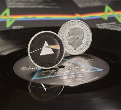 La-Royal-Mint-emite-la-primera-moneda-conmemorativa-del-Reino-Unido-dedicada-a-Pink-Floyd