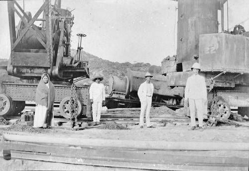 La-ex-sede-del-Senado-exhibe-fotografias-historicas-del-Ferrocarril-de-Tehuantepec