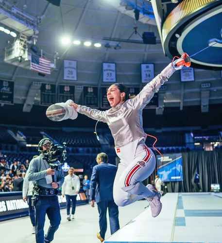 Natalia-Botello-campeona-de-sable-en-la-NCAA-2026