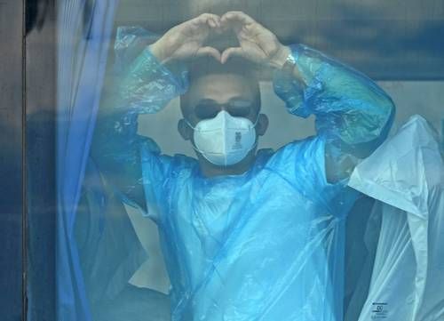 Pasajeros-del-MV-Hondius-son-repatriados-tras-brote-de-hantavirus