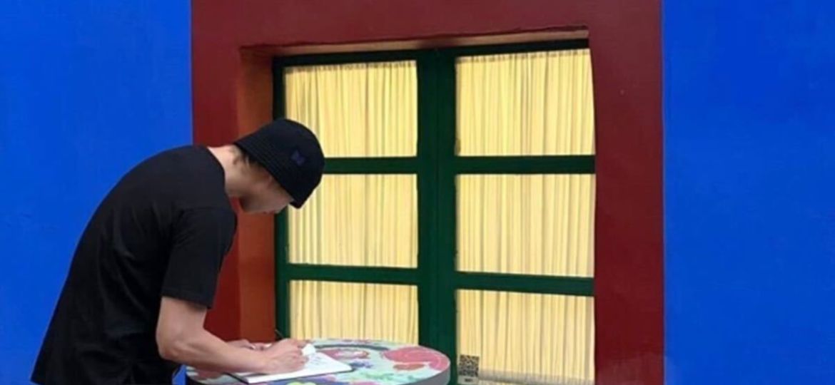 RM-de-BTS-visito-la-Casa-Azul-y-dejo-mensaje-en-el-libro-de-visitantes