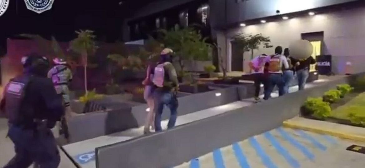 Rescatan-a-tres-personas-secuestradas-en-los-limites-de-Morelos-y-el-Edomex-detienen-a-cinco-presuntos-integrantes-de-una-celula