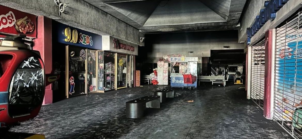 Seis-muertos-y-decenas-de-lesionados-tras-incendio-en-Plaza-Fiesta-Las-Palmas-Los-Mochis