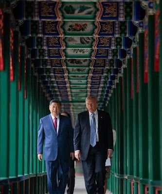 Trump-afirma-que-cerro-fantasticos-acuerdos-comerciales-con-Xi-tras-visita-a-China