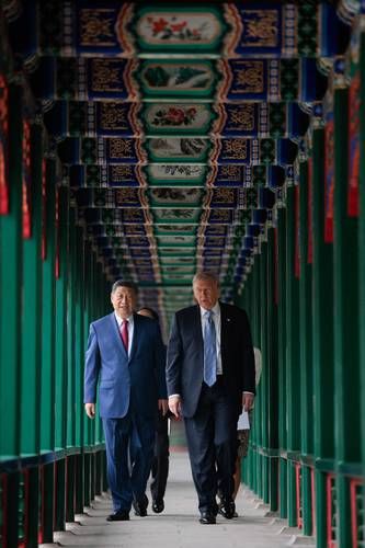 Trump-afirma-que-cerro-fantasticos-acuerdos-comerciales-con-Xi-tras-visita-a-China