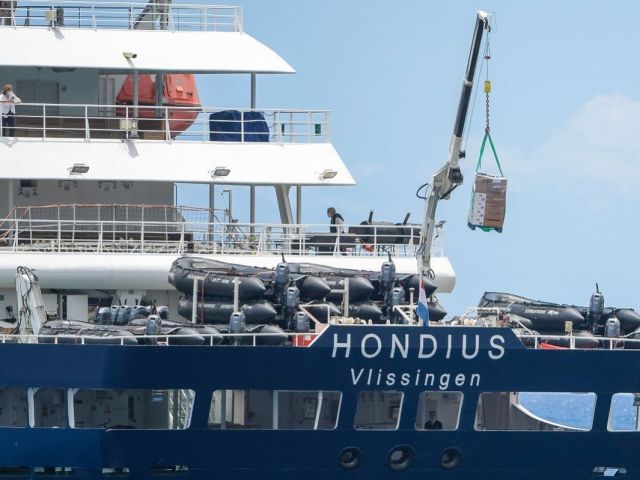 EE.-UU.-levanta-la-cuarentena-de-los-ultimos-8-pasajeros-expuestos-al-hantavirus-del-crucero-MV-Hondius