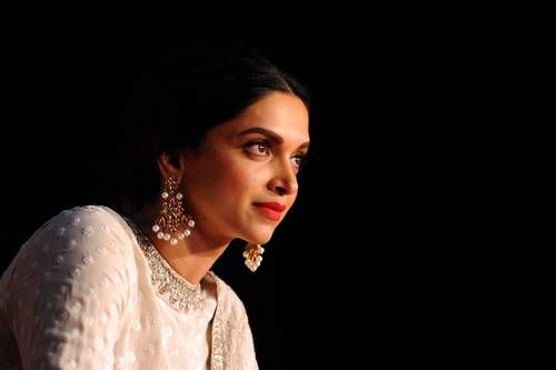 Estrellas-de-Bollywood-presionan-para-prohibir-elefantes-en-las-filmaciones
