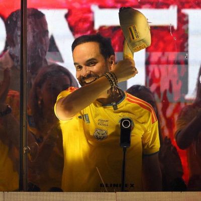 Juez-ordena-a-Abelardo-de-la-Espriella-abstenerse-de-usar-la-camiseta-de-la-Seleccion-Colombia-en-su-campana