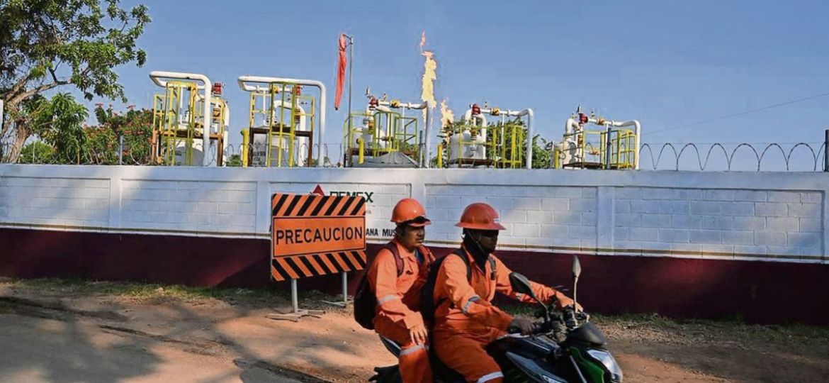 Mancha-aceitosa-en-Manzanillo-inspecciones-federales-y-acciones-de-contencion